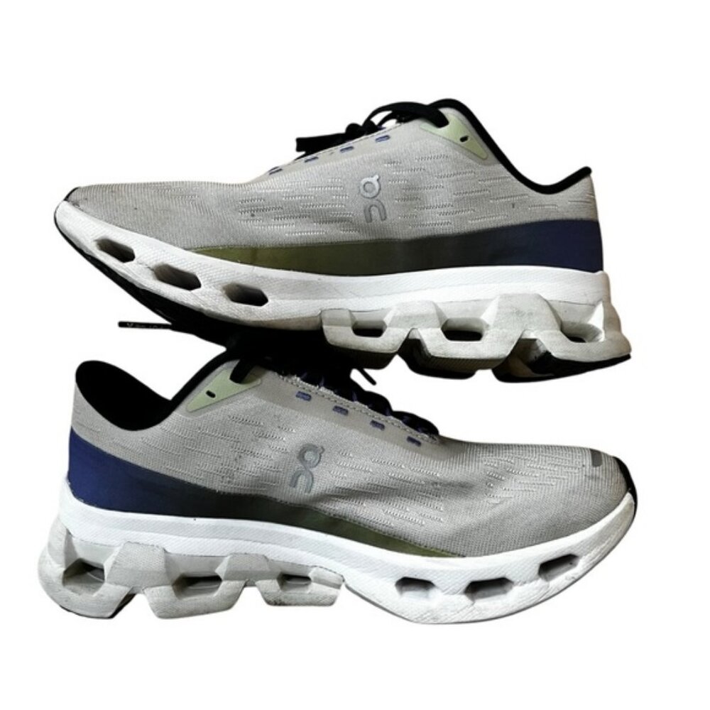 On Women's Cloudspark Running Shoe Size 7.5